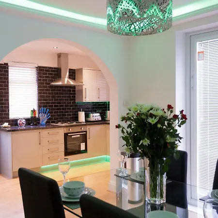 Sycamore House * Leeds (West Yorkshire)