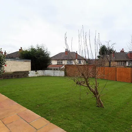 Holiday home Sycamore House *